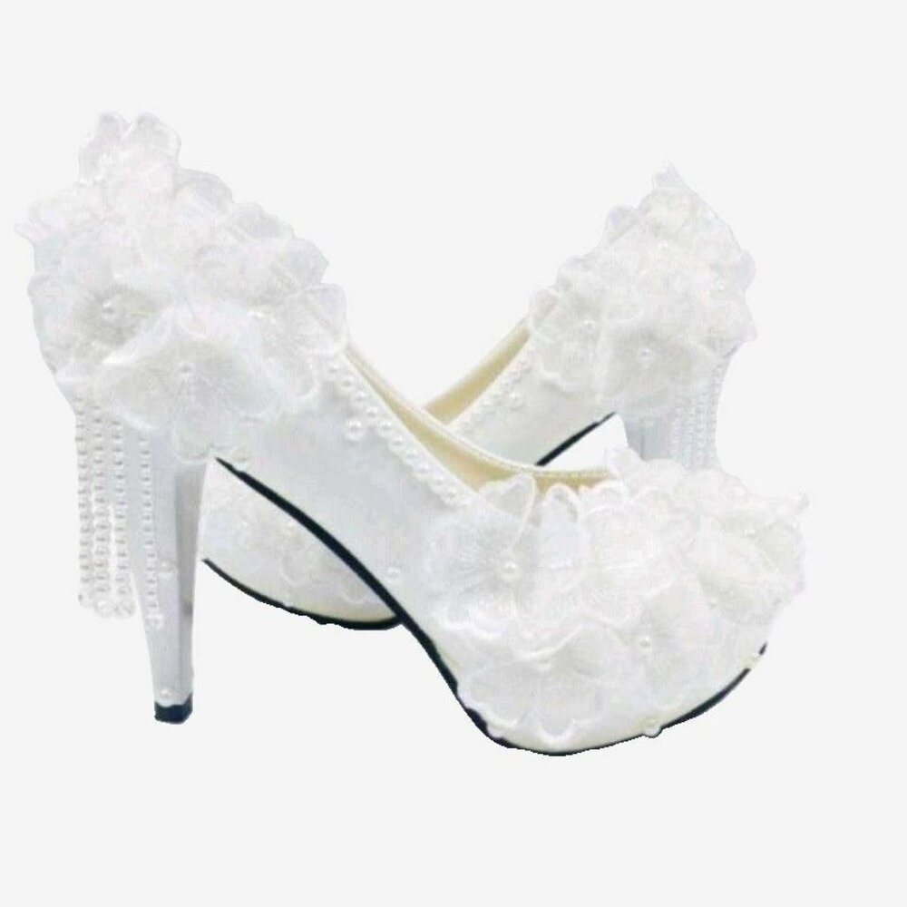 Lace and Flower Rhinestone Tassel High-heeled Bridal Shoes